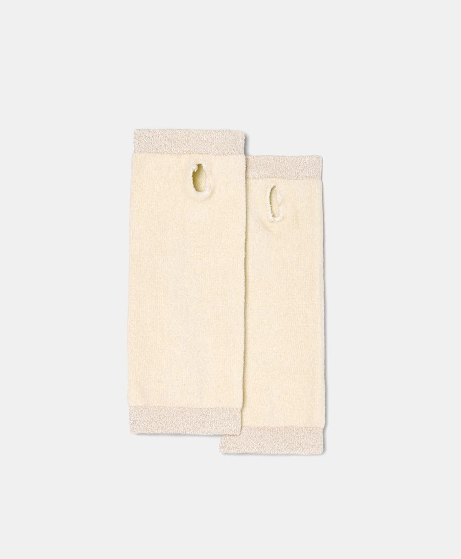 Momoni Women's Augustine Gloves - Luxurious Velvet Effect, Cream Color, Elegant Touch
