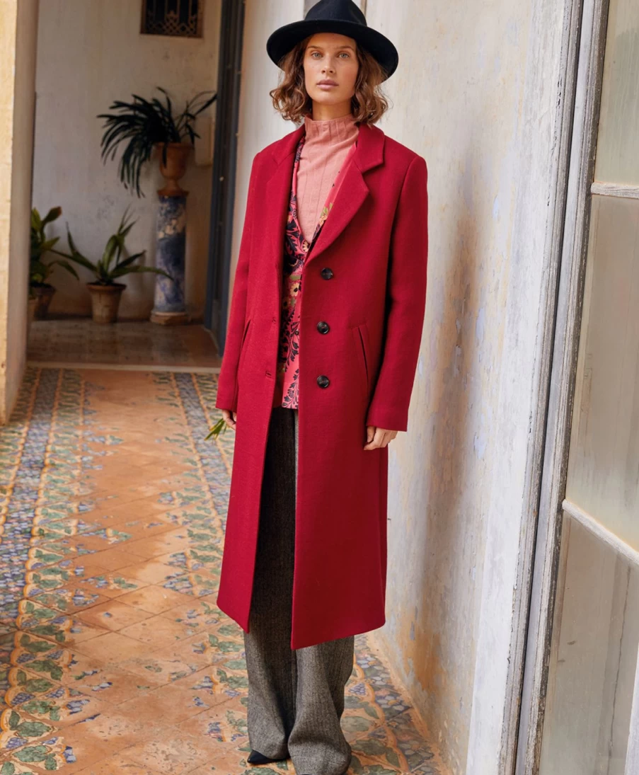 Momoni Women's Vincent Coat in Wine - Elegant Long Trench Coat for Women