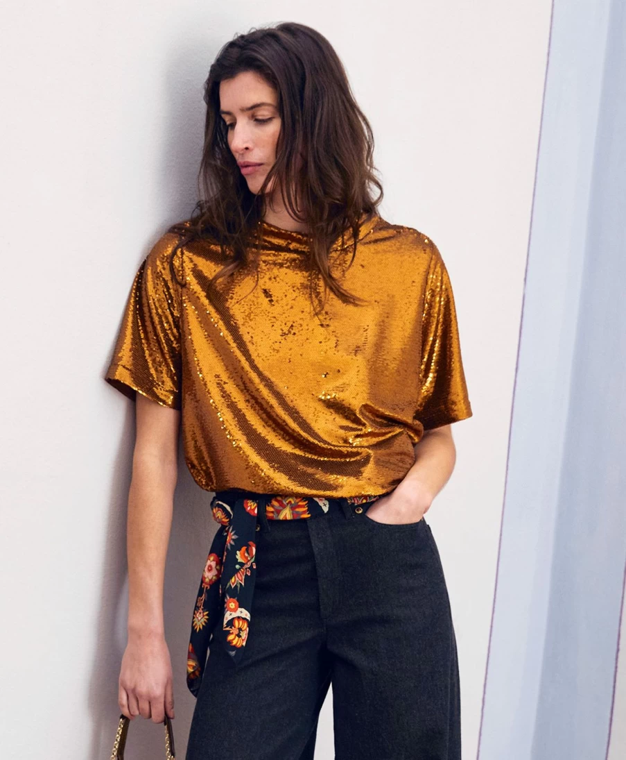 Momoni Women's Bronze Sequin Iora T-Shirt - Elegant Glitter Top for Casual Wear