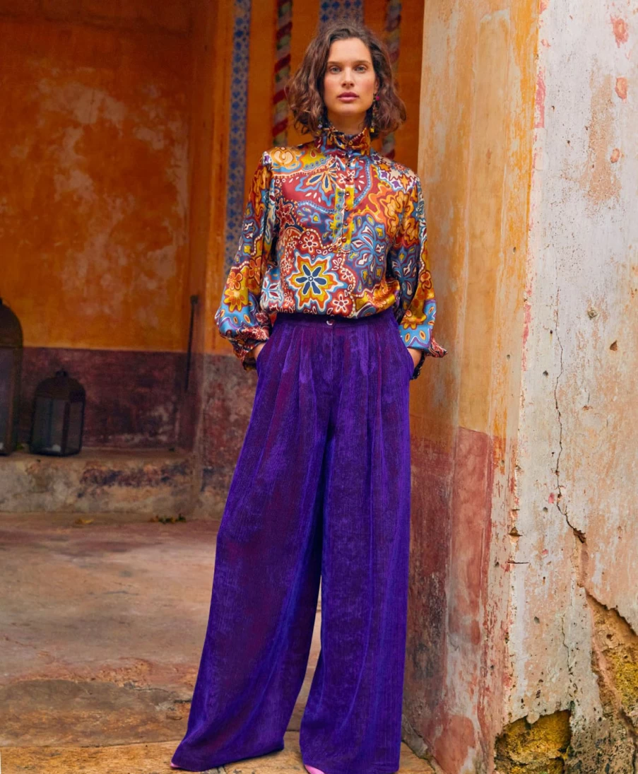 Momoni Women's Bi-Colour Ribbed Viscose Velvet Patrice Pant in Violet