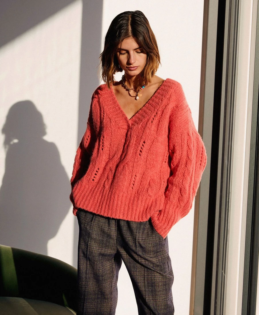 Momoni Women's Baby Pink Cable-Knit Agrifoglio Sweater - Soft Winter Knitwear